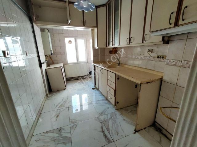 Hacıkaplanlar Mah Halk Caddesi'ne Yakın 120m 2+1 Kiralık Daire