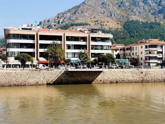 Hacılar Meydanı Prestijli Konumda Satılık Daire