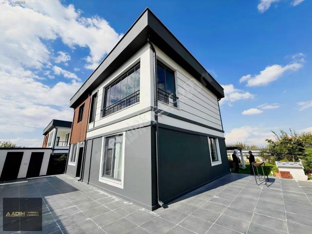 Hacılar Beğendikte 4+1 Satılık Muhteşem Villa