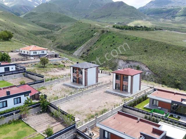 Hacılar Yediağaç Mah. 3+1 Çelik Konstrüksiyon 500 M2 Arsalı
