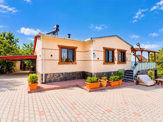 Hacılar Yediağaçta 1.973 M² Arsa İçinde Eşyalı 3,5+1 Villa