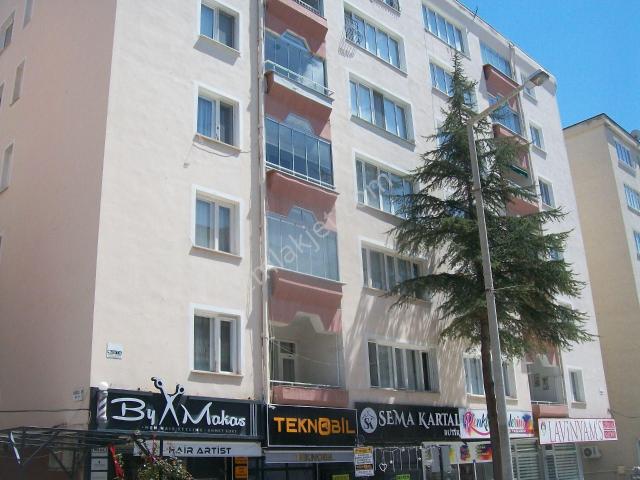 Hacı Mütahir Mahallesi Rasim Erel Cad.yıldızlı Apt.da 4+1 Bakımlı Daire
