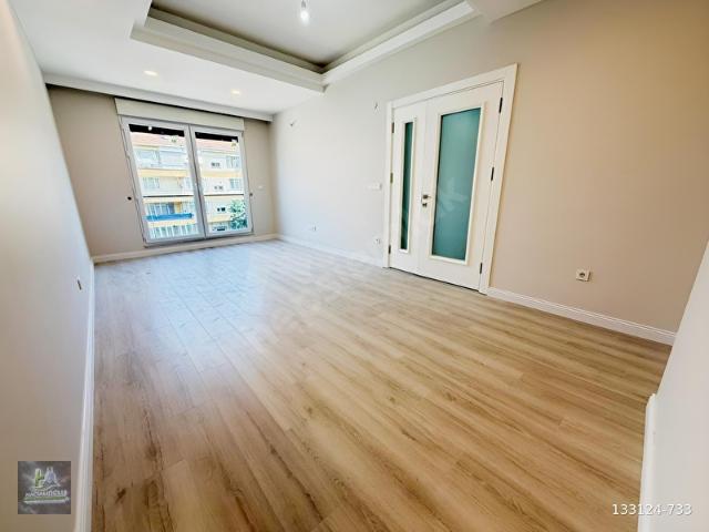 HACIALİOĞLU'NDAN KÜÇÜKYALI MERKEZDE ARA KAT 2+1 DAİRE
