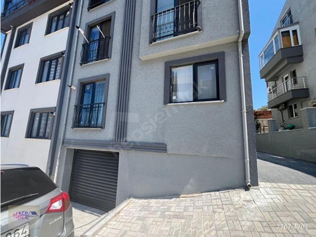 HACIYUSUF DA AİLE APARTMANINDA EŞYALI 2 ODA SALON MUTFAK