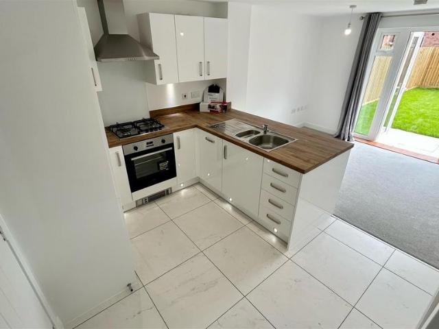 Hackett Gardens, Bingham 2 bed semi detached house to rent £1,295 pcm £299 pw