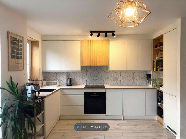 Hackney Road, London E2, 2 bed flat to rent, £2,950 pcm | PrimeLocation