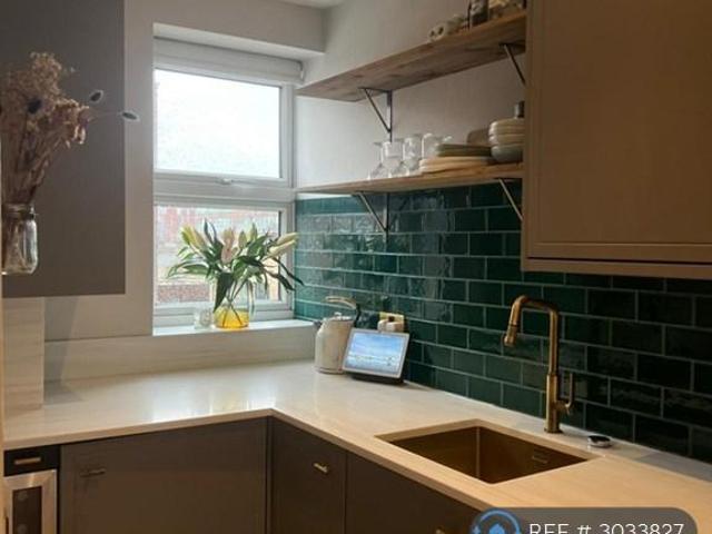 Hackney Road, London, E2 2 bed flat to rent £2,975 pcm £687 pw