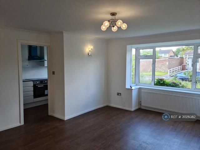 Haddon Close, Borehamwood, WD6 2 bed maisonette to rent £1,800 pcm £415 pw