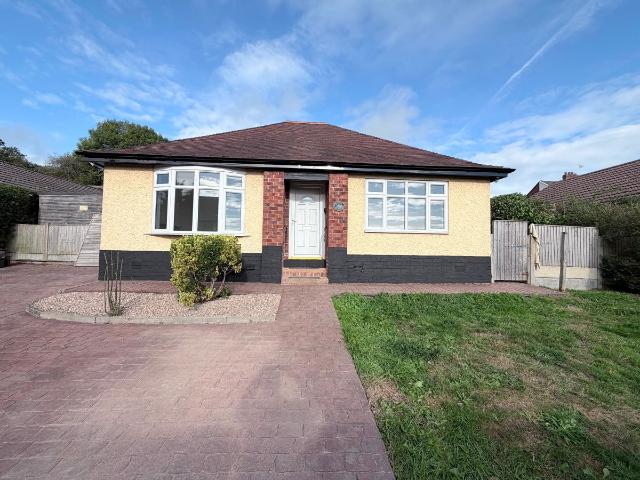 Haddon Street, Tibshelf, Alfreton DE55, 2 bed bungalow to rent, £975 pcm | PrimeLocation