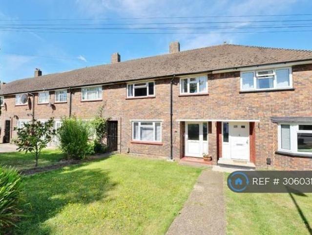 Haddon Road, Orpington, BR5 3 bed terraced house to rent £2,150 pcm £496 pw