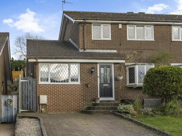 Hadfield, Lake Side, Glossop, 3 Bedroom Semi detached