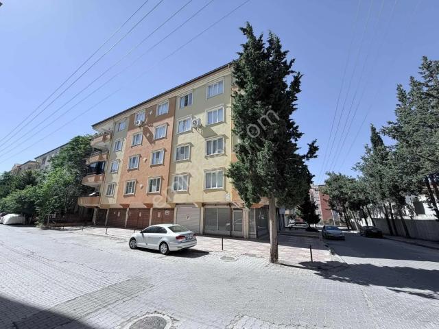 Hadi Gayrimenkulden Eski Beşevlerde Satılık 2+0 Giriş Kat Daire