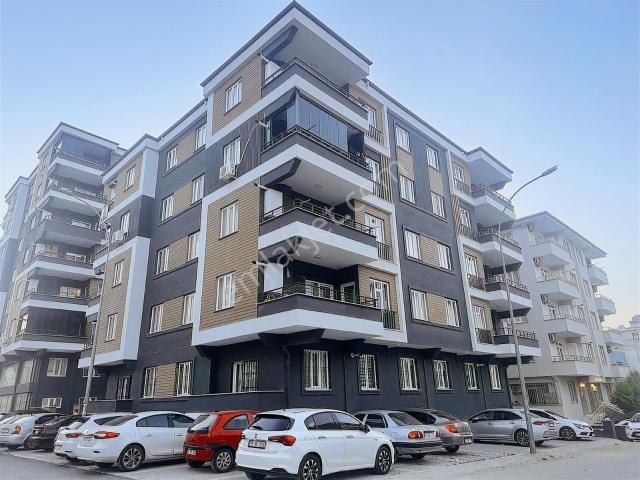 Hadi Gayrimenkulden Üniversite Civarı Satılık Ailetipi 2+1 Daire
