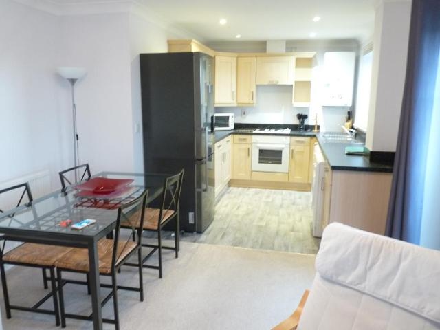 Hadleigh Walk, Ingleby Barwick TS17 2 bed flat to rent £725 pcm £167 pw