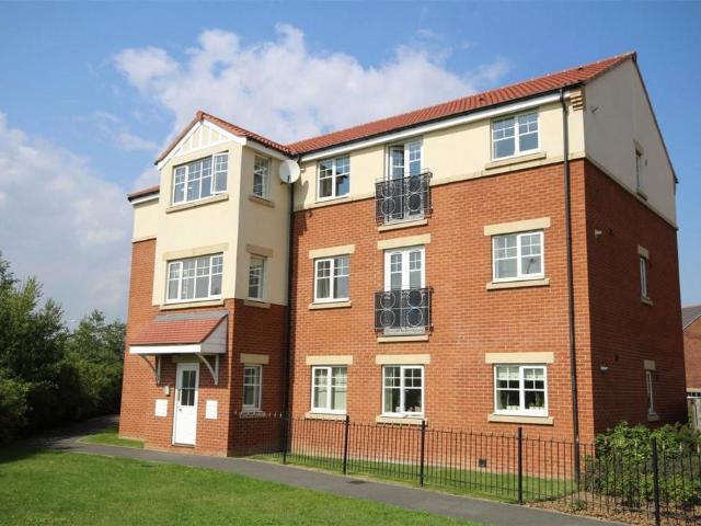 Hadleigh Walk, Ingleby Barwick, TS17 2 bed flat to rent £725 pcm £167 pw