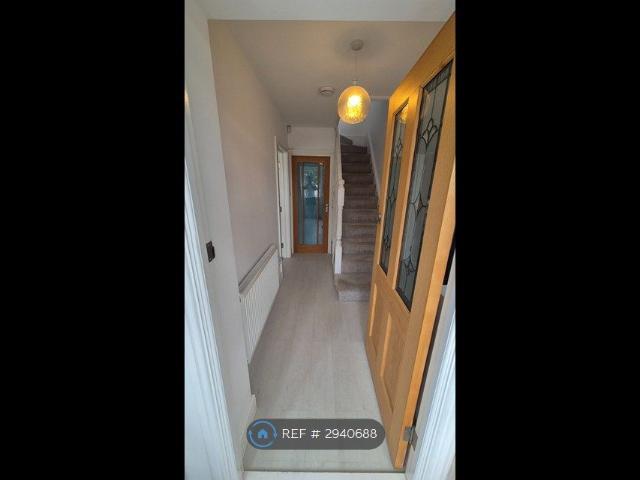Hadley Gardens, Southall UB2, 3 bed end terrace house to rent, £2,500 pcm | PrimeLocation