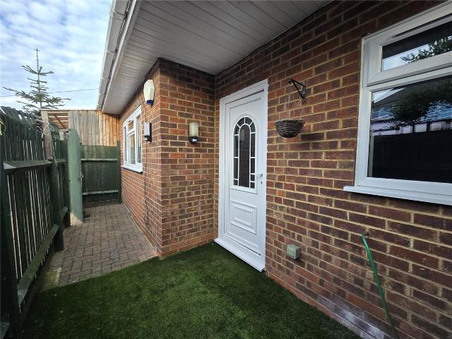 Hadley Gardens, Southall, Greater London UB2, 1 bed flat to rent, £1,395 pcm | PrimeLocation