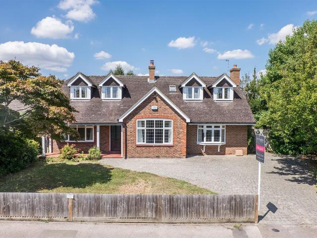 Hadlow Road, Tonbridge TN10, 5 bed detached house to rent, £3,000 pcm | PrimeLocation