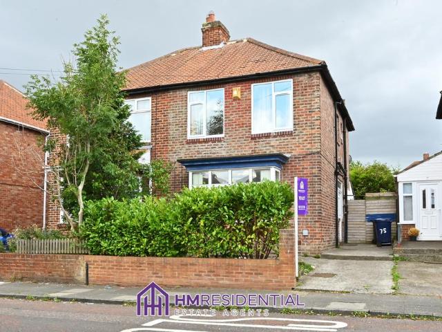Hadrian Road, Newcastle Upon Tyne. 3 bed semi detached house to rent £1,195 pcm £276 pw