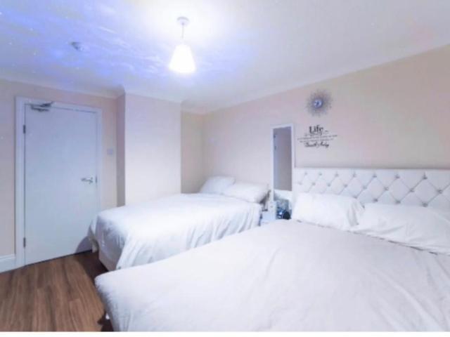 Hadrian Road, Newcastle upon Tyne NE4 1 bed in a house share to rent £570 pcm £132 pw
