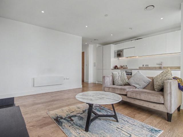 Hadrians Tower Rutherford Street, Newcastle Upon Tyne, Northumberland NE4, 2 bed flat to rent, £1,900 pcm | PrimeLocation