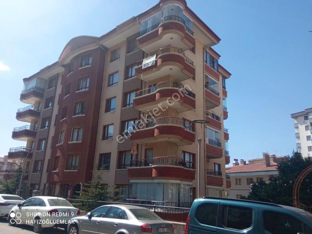 Hafızoğlu Emlak Tan Uzgörenler Sokak Ta Salon Bağımsız 3+1 Asansörlü Daire