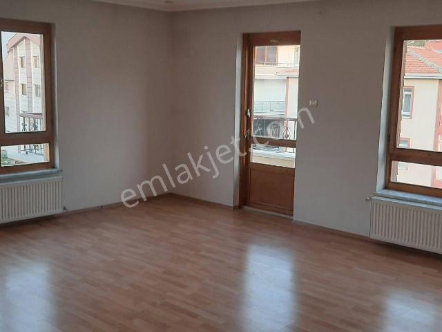 Hafızoğlu Emlak Tan Uzgörenler Sokak Ta Salon Bağımsız 3+1 Asansörlü Daire