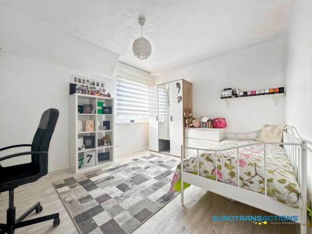 HAGUENAU, Spacieux duplex 105 m² 89.17 loi carrez avec terrasse, double garage et cave