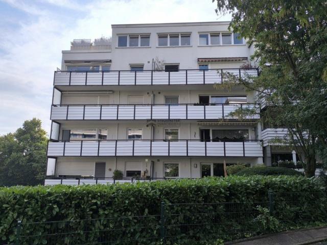 Hagen Boloh: Offen gestaltete 3 Zimmer Wohnung mit großem Balkon und Garage