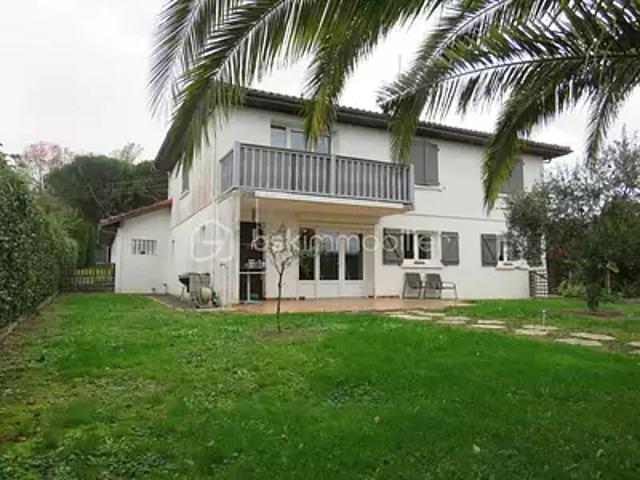 Hagetmau 40700 Achat / Vente maison 7 pièces t7 terrasse balcon