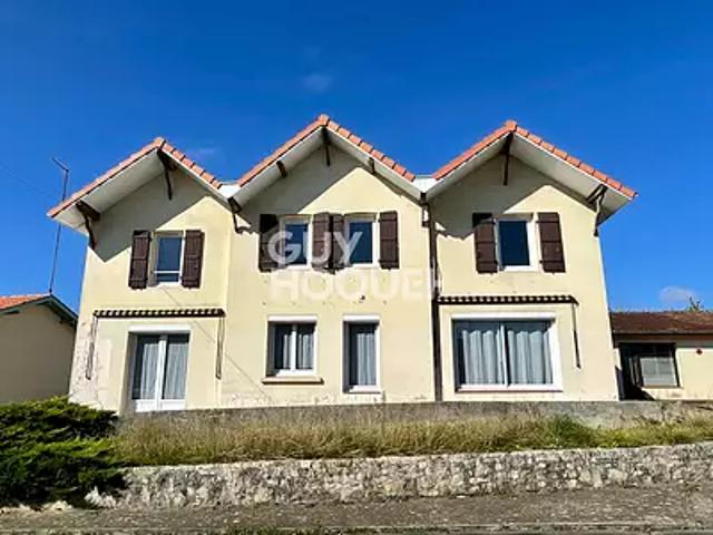Hagetmau 40700 Achat / Vente maison 8 pièces t8 au dernier étage terrasse