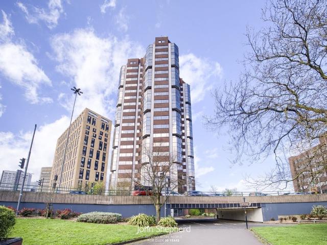 Hagley Road, Birmingham, West Midlands B16, 2 bed flat to rent, £1,000 pcm | PrimeLocation