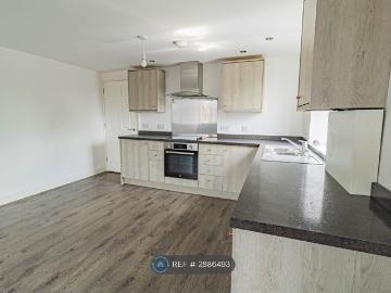 Hagley Road, Stourbridge DY8, 2 bed flat to rent, £949 pcm | PrimeLocation