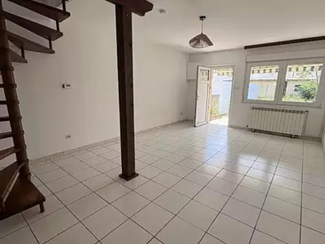 Hagondange 57300 Location maison 2 pièces t2 au dernier étage