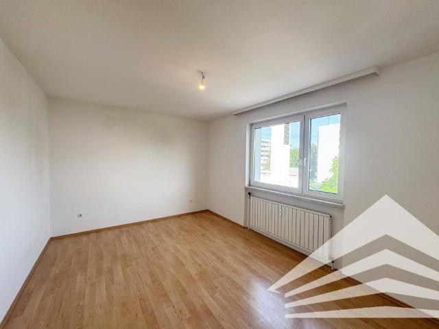 HAID kompakte 2 Zimmer Dachgeschosswohnung ab sofort beziehbar!