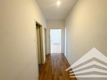 HAID kompakte 2 Zimmer Dachgeschosswohnung ab sofort beziehbar!