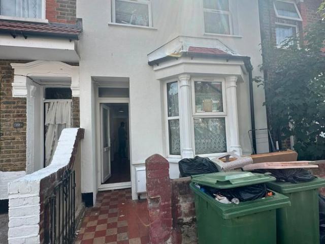 Haig Road East, London E13, 4 bed terraced house to rent, £2,350 pcm | PrimeLocation