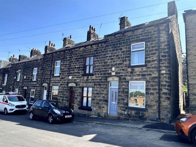 Haigh Hall Road, Bradford 3 bed terraced house to rent £995 pcm £230 pw