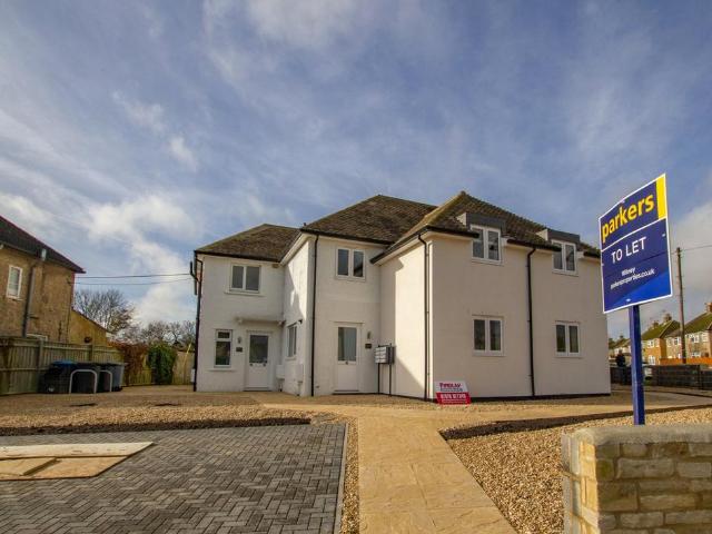 Hailey Road, Witney, OX28 2 bed apartment to rent £1,175 pcm £271 pw