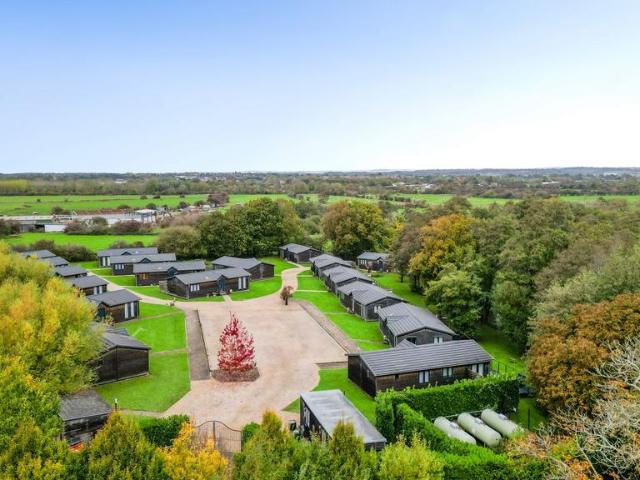 Hailsham Road, Pevensey BN24 2 bed bungalow to rent £1,650 pcm £381 pw