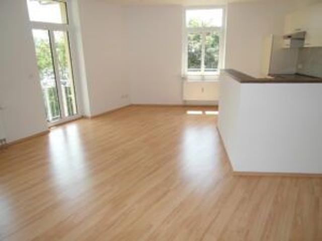 Hainstr. 4, Wohnung 10 ~~~ Einbauküche, Haus mit Aufzug, Balkon, Bad mit Wanne und Dusche