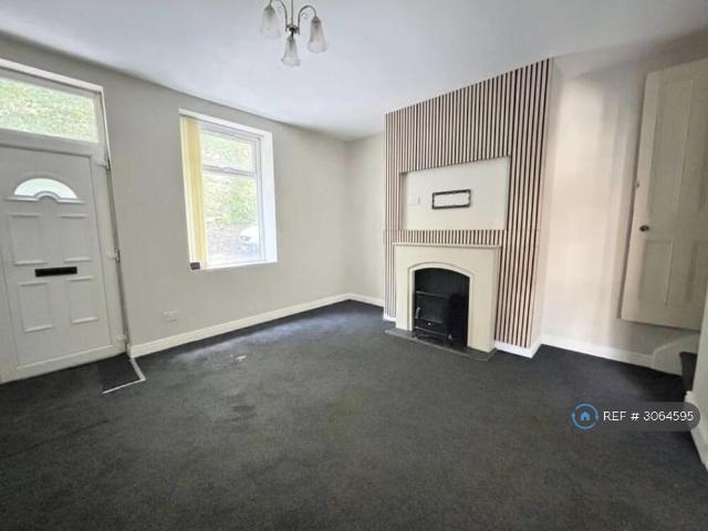 Hainworth Wood Road, Keighley, BD21 2 bed end of terrace house to rent £850 pcm £196 pw