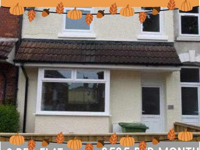 Hainton Avenue, Grimsby 2 bed flat to rent £525 pcm £121 pw