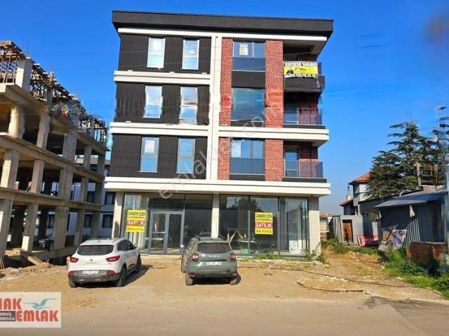 Hak Emlak'tan Cumhuriyet Mahallesinde Satılık 3+1 Daire