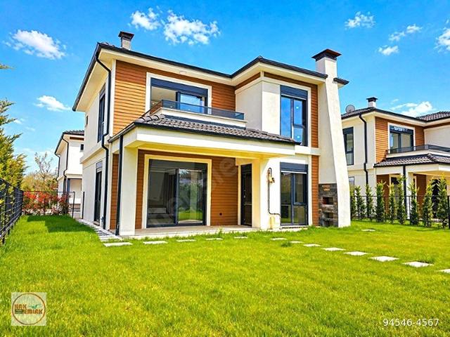 Hak Emlak'tan Arapçiftliği Mah.de Satılık 4+1 Ultra Lüks Villa
