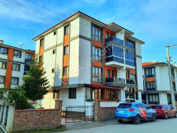 Hak Emlak'tan Aziziye Mahallesinde Kiralık 2+1 Geniş Daire