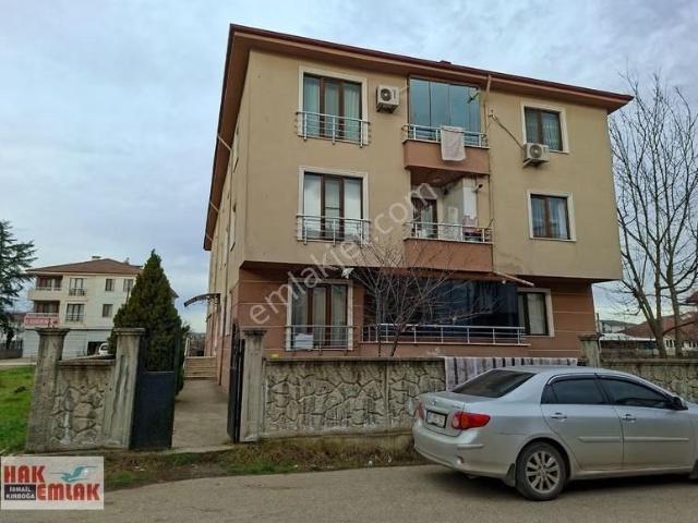 Hak Emlak'tan Koçyazı Mahallesinde Kiralık 2+1 Geniş Daire