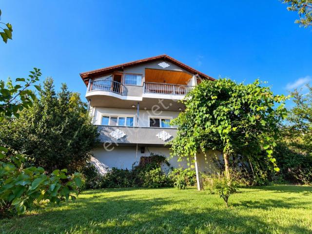 Hak Emlaktan Konuralpte Tam Müstakil Satılık 6+2 Ultra Lüx Villa
