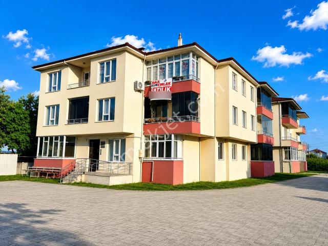 Hak Emlaktan Sınırsız Kredili Satılık 3+1 Geniş Daire