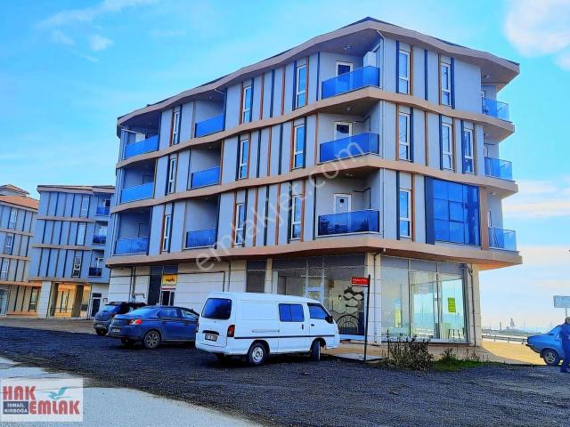 Hak Emlak'tan Üniversite Bölgesinde Satılık 1+1 Eşyalı Daire